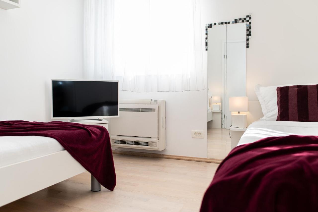 Salvia Apartment With Private Jacuzzi Split Exterior photo
