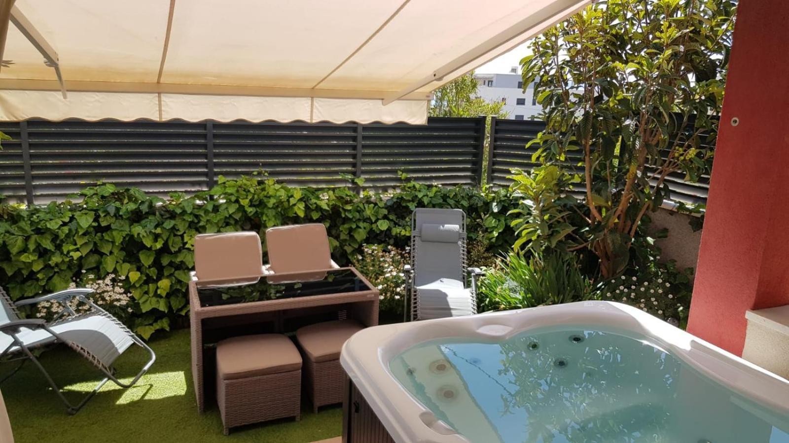 Salvia Apartment With Private Jacuzzi Split Exterior photo